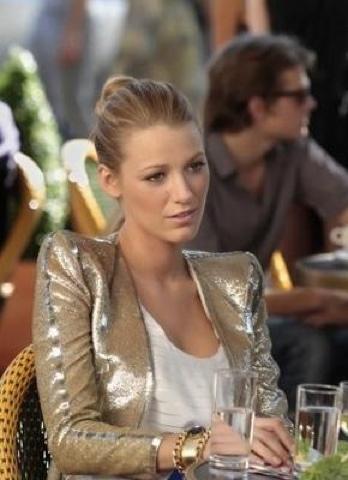 How to dress like Blake Lively