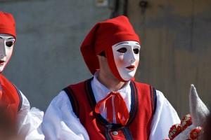E’ ora di Sartiglia Oristano dà il via alla giostra