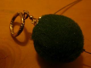 La collana pompon. Tutorial / Le collier pompon. Tutoriel