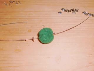 La collana pompon. Tutorial / Le collier pompon. Tutoriel