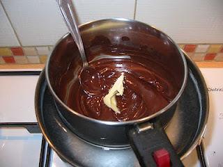 Il Sanguinaccio è una crema dolce a base di cioccolato fondente amaro.