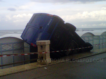 Le foto del tragico incidente sul lungomare di Ostia