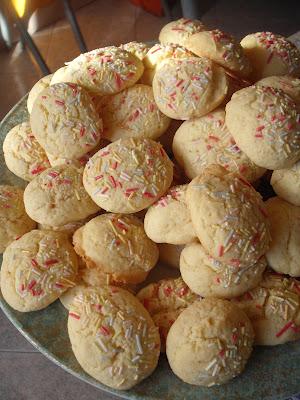 Biscotti semplici alla panna per i bambini