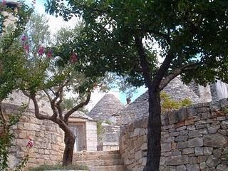 La casa in pietra: il trullo una meraviglia da favola