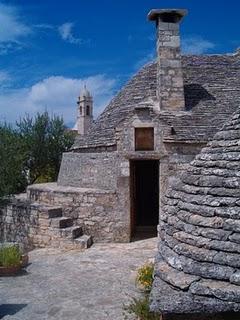 La casa in pietra: il trullo una meraviglia da favola