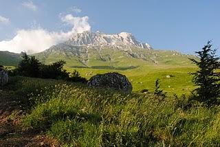 Gran Sasso, da Prati di Tivo alla Madonnina (2007m)