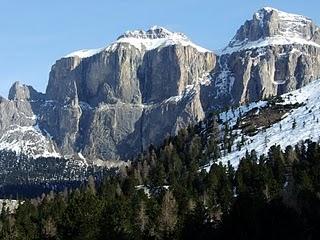 Passo Sella (2240m) (alto Adige - Val di Fassa / Val Gardena)
