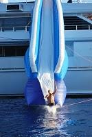 Dolce & Gabbana 'scivolano in mare' dal Regina d'Italia