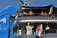 Dolce & Gabbana 'scivolano in mare' dal Regina d'Italia