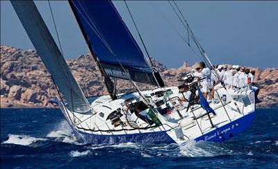 Esimit Europa 2 in testa nella prima giornata della Maxi Yacht Rolex Cup in Sardegna