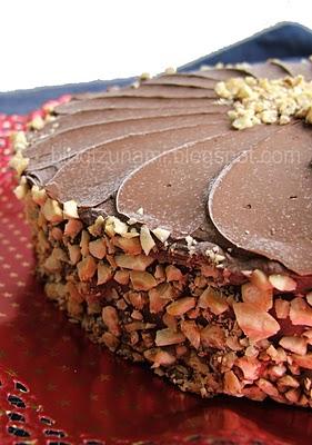 Torta di Cioccolato alle Nocciole