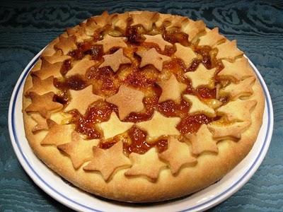 Marmellata di pesche, amaretti e mandorle e.....Crostatina