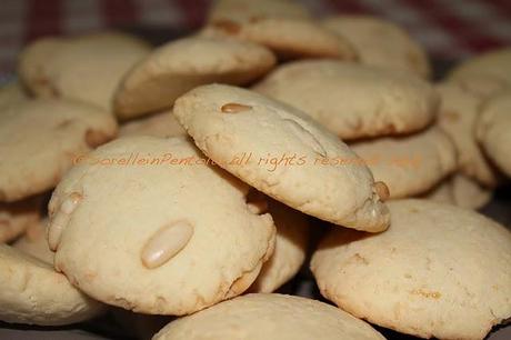 Cookies cocco e pinoli