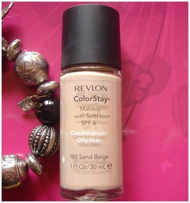 Fondotinta ColorStay di Revlon