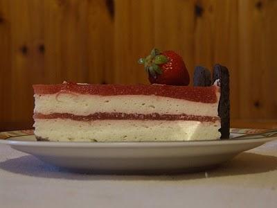 Cheesecake alle fragole e cioccolato