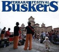 BUSKERS....