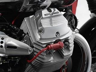 MOTO GUZZI V7 RACER IN PRODUZIONE