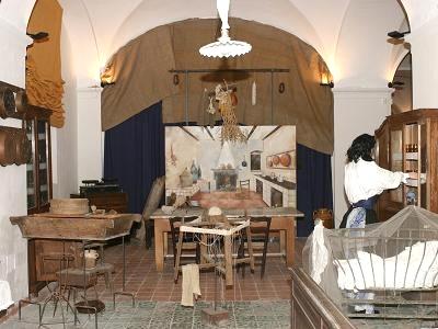 Museo della Civiltà Contadina e della Coltivazione del Riso, composto prevalentemente da oggetti e attrezzi legati alla tradizione dei campi ed alla vita rurale.