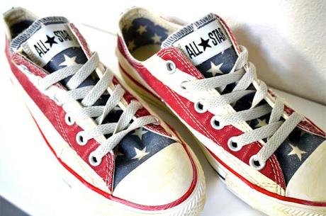 NEW IN: CONVERSE A STELLE E STRISCE