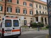 Roma, Pronto Soccorso Umberto donna coma giorni barella