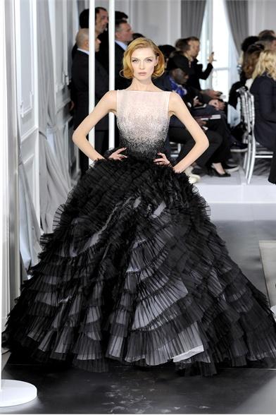 Charming Christian Dior spring couture 2O12.