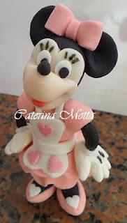 Minnie sulla torta...