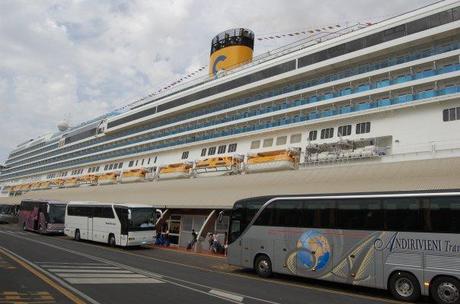Costa CONCORDIA: le vostre foto, i vostri ricordi. 3^ parte.