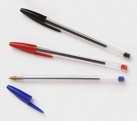 una penna che non scrive... è utile per fare le pieghe