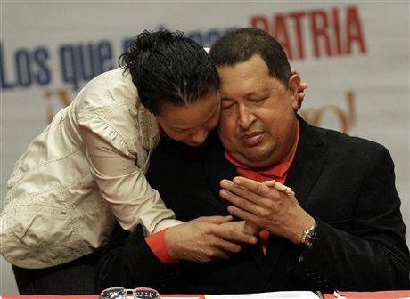 Il presidente del Venezuela Chavez a Cuba per una nuova operazioni anti cancro