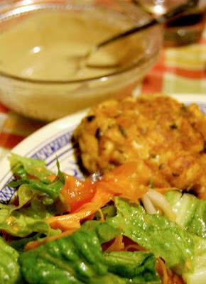 Hamburger di salmone con salsa al balsamico