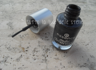 Essence: Multi Dimension XXXL shine nail polish (62 Must-have)