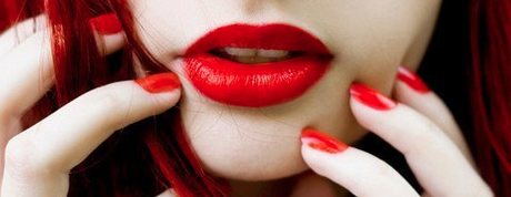 La prova del 9: il rossetto rosso.