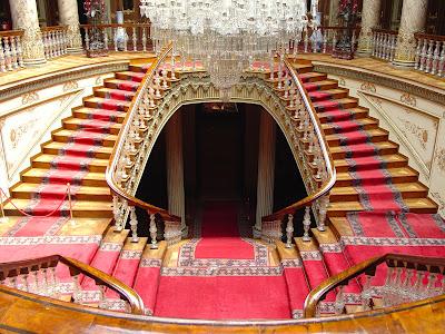 La splendore inarrivabile del Palazzo Dolmabahçe
