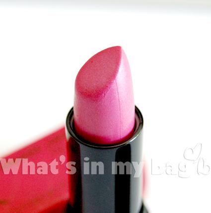 A close up on make up n°62: Jemma Kidd, classic couture Lip Colour, n°01 minx