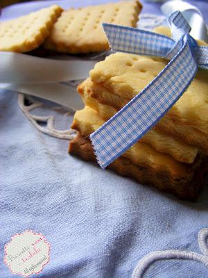 Piccoli burri (petits-beurres) speciali