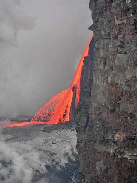 CORRISPONDENZE CLIMATICHE E VULCANICHE CON L'INVERSIONE DI BURNHES-MATUYAMA