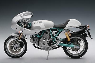 Ducati Paul Smart 1000 2006 by AUTOart