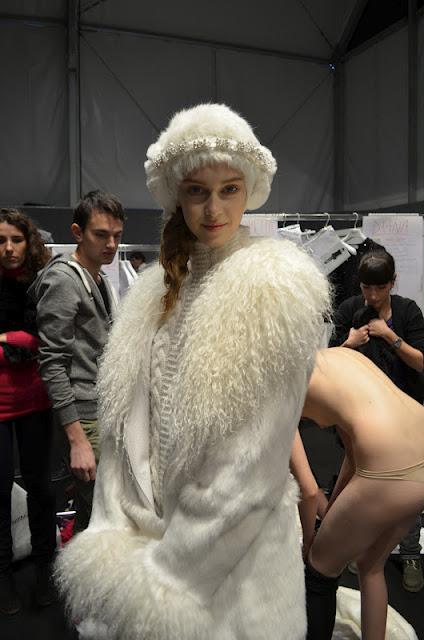 Have You Ever Watched a Fashion Show From the Backstage? We Did it for You!