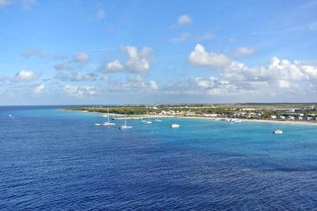 ‘Siamoappenatornati’, racconti fotografici di viaggio: i Caraibi magici di Costa Atlantica (II). Grand Turk.