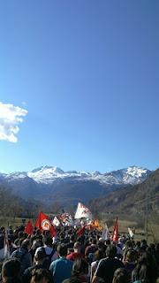 VAL SUSA: UN CORTEO IMPONENTE, UNA REPRESSIONE PREMEDITATA CHE NE ANNUNCIA MOLTE ALTRE. E’ INDISPENSABILE CHE L’UNITA’ RAGGIUNTA IN VALLE SI TRASFORMI IN UN PROGETTO NAZIONALE. (Agnoletto)