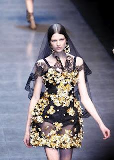 The Dolce & Gabbana catwalk a/i 2012/13 Women .... Romanticismo Barocco