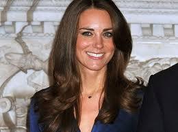 Kate Middleton a scuola da nonna Elisabetta.