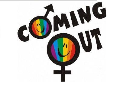 coming out Ragazzo Gay fa Coming out registrando di nascosto| VIDEO