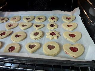 Biscotti con marmellata o nutella