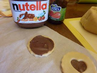 Biscotti con marmellata o nutella