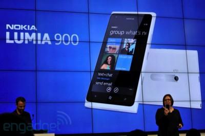 Nokia Lumia 9oo in arrivo anche