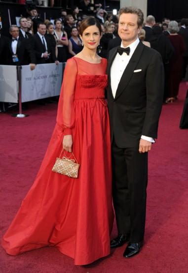 Best Outifits of the Oscar 2012. Click here to Watch...