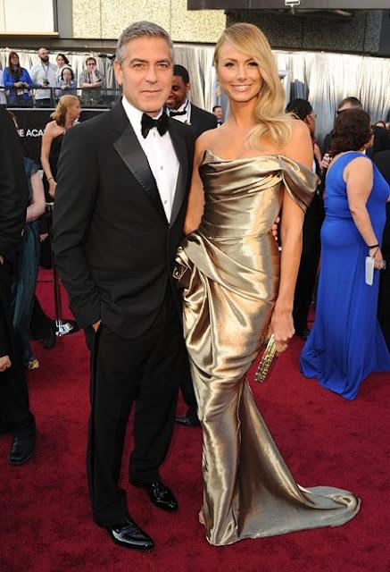 Best Outifits of the Oscar 2012. Click here to Watch...