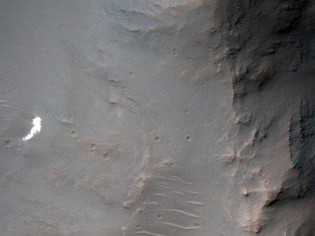 HiRISE, alla ricerca del lander sovietico Mars 6