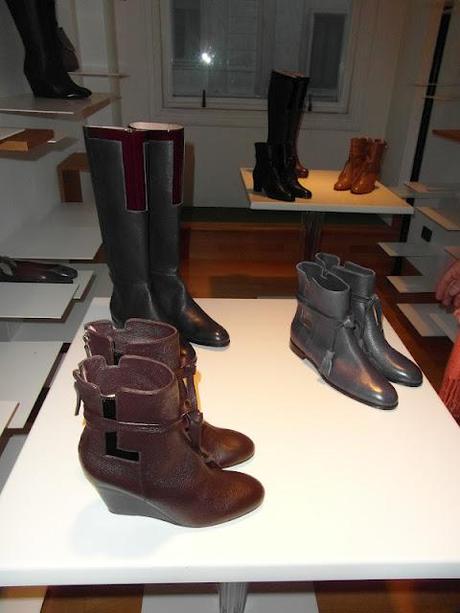 Lario Fall/Winter 2012-13 Women's Shoes Collection